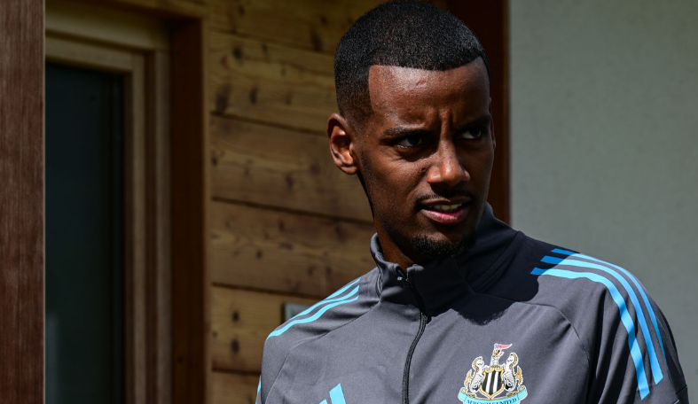 英雄联盟世界赛 赛程-克劳奇抨击伊萨克：纽卡对他很尊重，罢赛实在太过分了