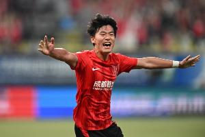 胡荷韬:练逆足就是勤能补拙 比赛踢得越多在场上更加从容